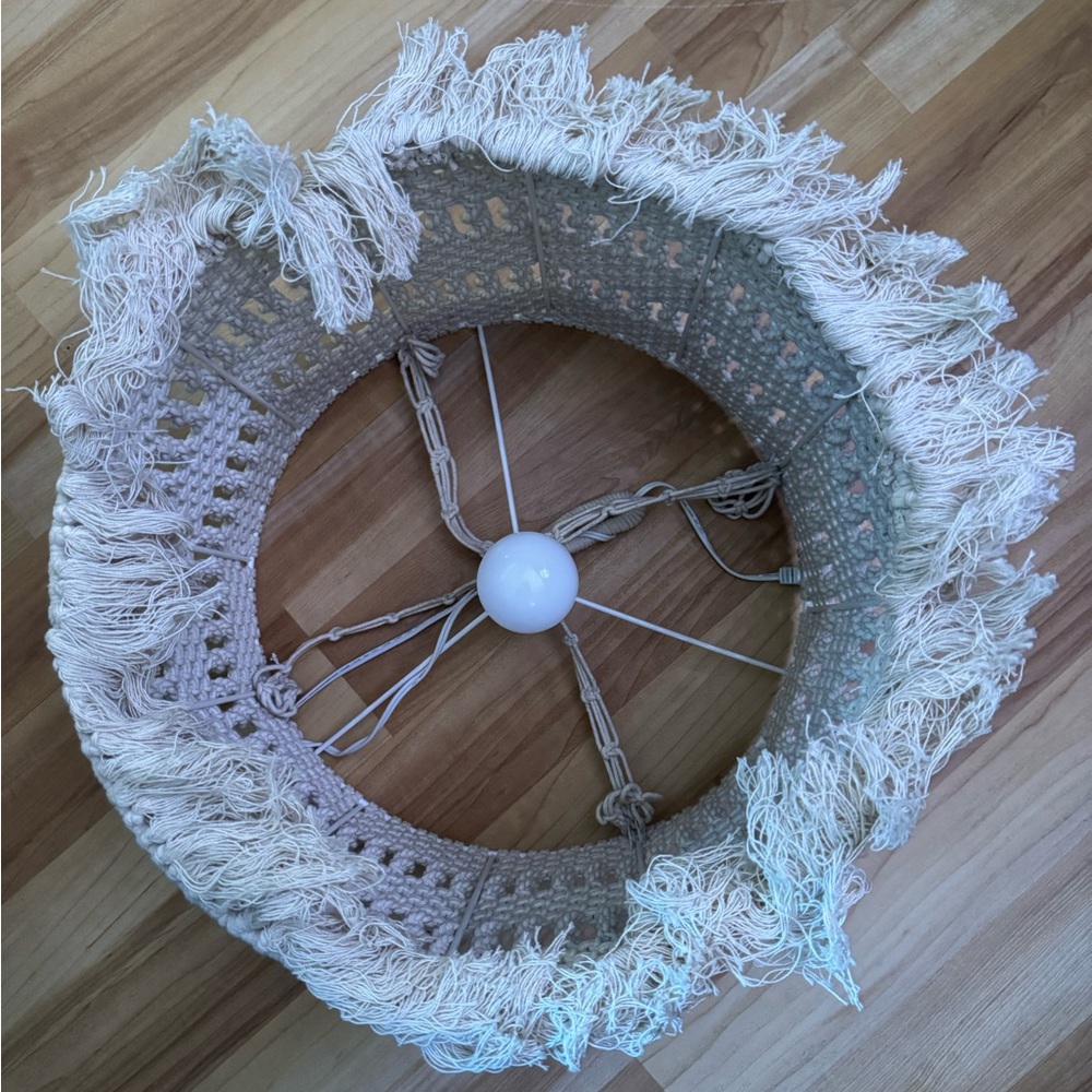 Macrame Lamp - Picture 3 of 4